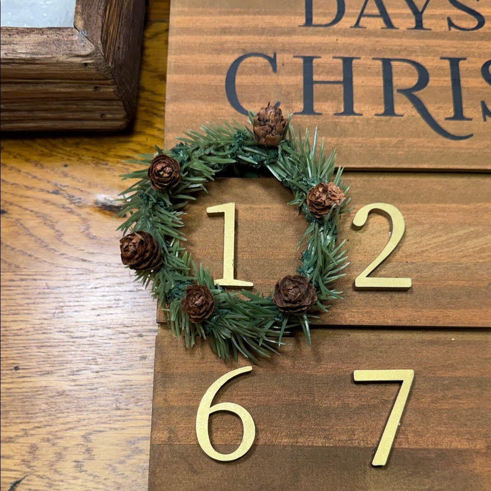 Target threshold Wooden Christmas Countdown /advent Calendar - Picture 6 of 7